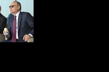 (FOTO) JESI LI PLATIO? Putinova TRADICIJA se nastavlja, i ovog puta se RASHLADIO na svojevrsan način!