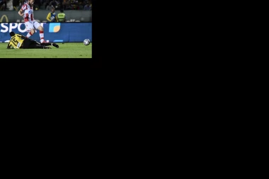 (FOTO) NAVIJAČU MI NE DAJU MIRA: Banjak PROGOVORIO o skandalu sa meča sa Zvezdom!