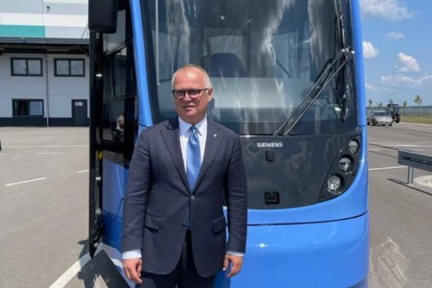 Vesić: Grad će raspisati tender za kupovinu tramvaja, uslov je da se proizvode u našoj zemlji!