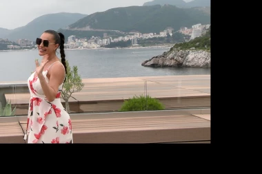 DOK SE SRBIJA SMRZAVA, CECA SE BAŠKARI NA MORU! Privatni snimak PEVAČICE U BADEMANTILU zapalio mreže!