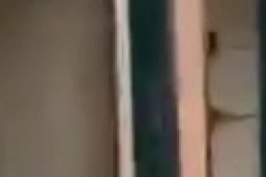 (VIDEO) SRAMNO PONAŠANJE NOVINARKE TOKOM POPLAVA: Zbog OVOGA je dobila OTKAZ i navukla GNEV NARODA!