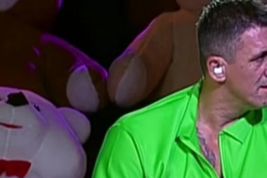 (FOTO) LAZIĆ ZAPRETIO KRISTIJANU: LUPAĆU MU PRED SVIMA ZAUŠKE! Golubović poludeo, pa javno poručio: NEMOJ DA PLAČE KADA GA ISKRIVIM!