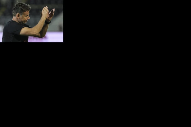 IZNENADIO SVE: Stanojević ŽESTOKO izmenio tim u odnosu na meč sa Gentom!