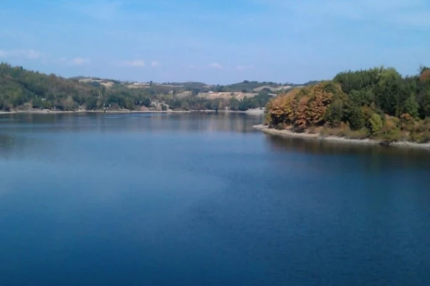 JEZERO ĆELIJE KRIJE MISTERIJU! Svake godine neko se utopi, a od jedne priče se ledi krv u žilama