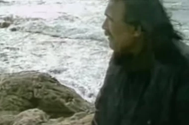 ZABRANJENA LJUBAV I SMRT SINA POTPUNO SU SLOMILI PEVAČAI! Dok mu je žena gutala tablete on je prevario i ostavio samu u svom bolu! Ceo Balkan priča o tome!