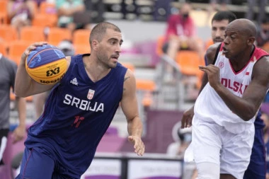 DEMONSTRACIJA SILE: Basketaši Srbije RAZBILI domaćina i stigli na korak od polufinala!