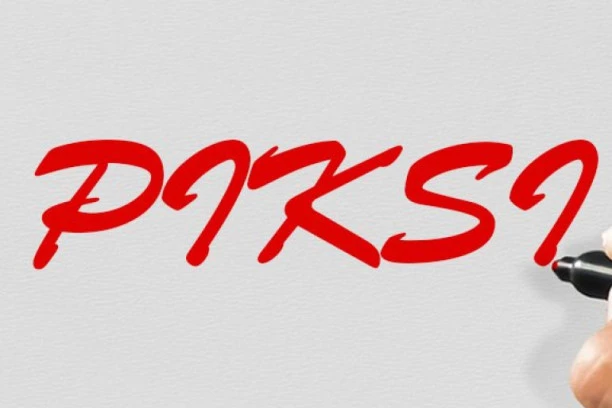 JEDVA ČEKA DA SEDNE NA KLUPU: Piksi POTPISAO!