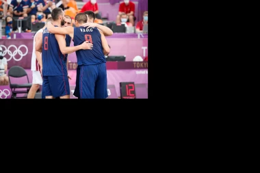 SRBIJA 7/7 UOČI POLUFINALA: Brutalni MAJSTORović srušio Ruse!