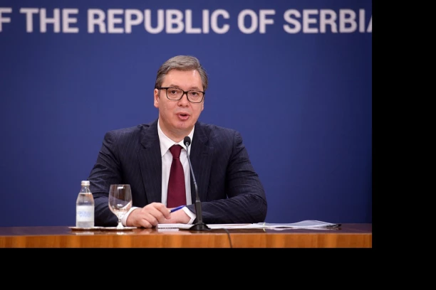 Vučić uputio saučešće povodom smrti Milana Gutovića