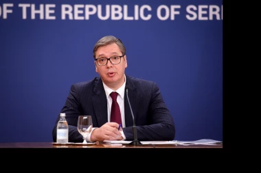 KRIV IM ČIM OČI OTVORI: Pljuju Vučića i što daje penzionerima 20.000! ČITAJTE U SRPSKOM TELEGRAFU
