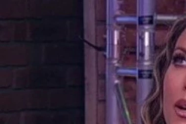 STIŽE I PETO DETE! Mirka Vasiljević otišla na Kipar, pa poslala JASNU poruku, fanovi se pitaju da li planiraju da STANU!