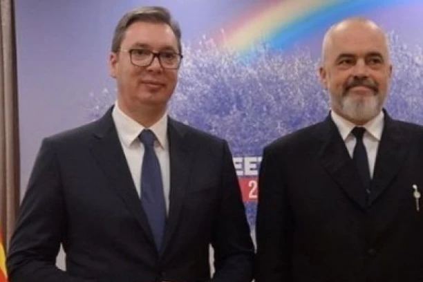 VUČIĆ SA RAMOM I ZAEVOM U SKOPLJU NA EKONOMSKOM FORUMU