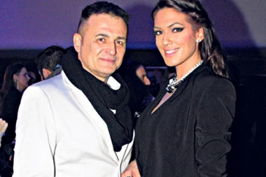 LEKA I NINA KRSTILI SINA LAVA! Obred je obaveljen u Hramu Svetog Save, a ova POZNATA GLUMICA je bila KUMA! (FOTO)