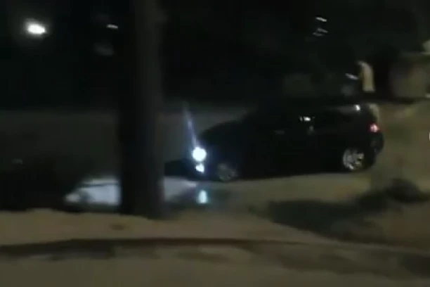 (VIDEO) POKOSIO SVE PRED SOBOM! Još jedna divljačka vožnja u Beogradu ZGROZILA GRAĐANE!