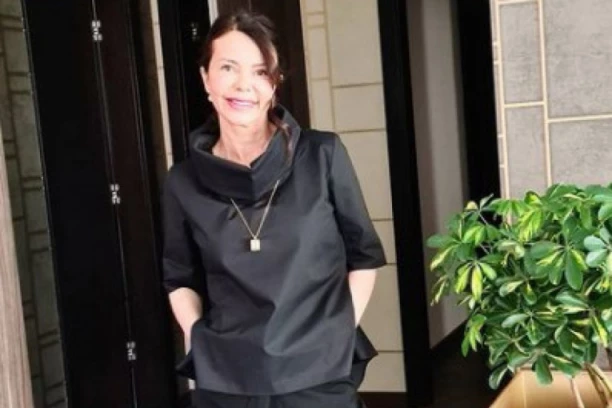 ZAVIRITE U LUKSUZNI DOM POZNATE VODITELJKE: Jelena Bačić Alimpić živi u suvom raskošu, a ovaj detalj će vas ODUŠEVITI!(FOTO)