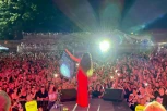 (VIDEO) CECA PONOVO PUNI STADIONE!  Folk zvezda održala koncert za pamćenje!