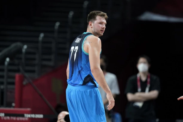 PSOVKE I STRAŠNE UVREDE: Dončić posle eliminacije sa Eurobasketa napao sudije, pa priznao da je RAZOČARAO naciju!