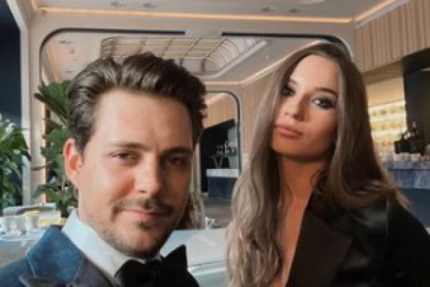 (FOTO) BIKOVIĆU PREKIPELO ŠTO JE U EPICENTRU SKANDALA, OBJAVIO JE ZVANIČNO SAOPŠTENJE KOJE JE SVE ŠOKIRALO: Postoji razlog zašto je Arina bivša!