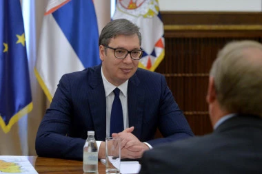 VUČIĆ NA RADNOM SASTANKU SA AMBASADOROM RUSIJE: Predsednik Srbije sutra sa Bocan Harčenkom