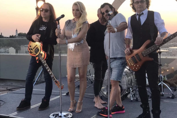 (FOTO, VIDEO) LUKAS I IVANA UKRSTILI GLASOVE: Otkrili sve o ponovnoj saradnji, REŠILI DA STANU NA LUDI KAMEN?