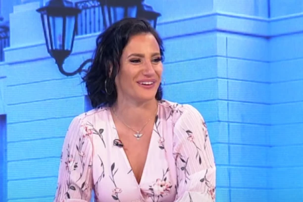 SAKRILA SAM SE I POČELA DA PLAČEM: Kristina otkrila detalje susreta sa Kristijanovom suprugom:  Pozvala me je i samo ZAGRLILA, bila sam oduzeta!