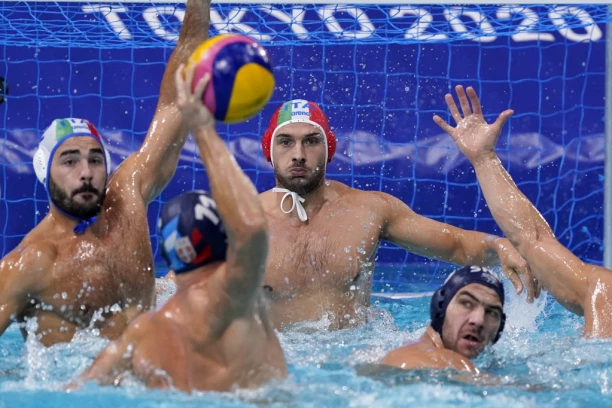 SRBIJA POTOPILA ITALIJANE! Delfini razmontirali Azure, sa Špancima u borbi za finale!