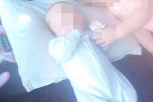 ČEKALI KRŠTENJE, A SAD GA SAHRANJUJU: Majka IZBOLA osmomesečnog sina, porodica ZAVIJENA U CRNO!