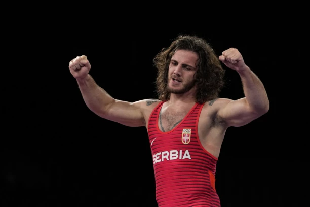 DATUNAŠVILI PUŠTEN IZ PRITVORA: Srpski reprezentativac u modricama izašao na slobodu