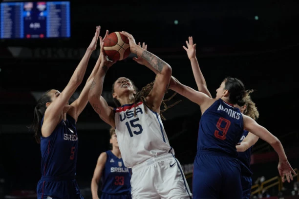 NISU SE OBRUKALE: Košarkašice Srbije ostavile SRCE na terenu, ali su prejake Amerikanke otišle u finale OI!