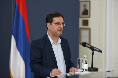 ALEKSANDAR APOSTOLOVSKI O LAZANSKOM: On je bio Zdravko Čolić srpskog novinarstva!