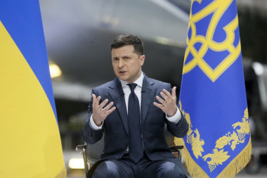 ZELENSKI STIGAO U ATINU: Ukrajinski predsednik razgovarao sa Micotakisom, sledi večera sa liderima regiona