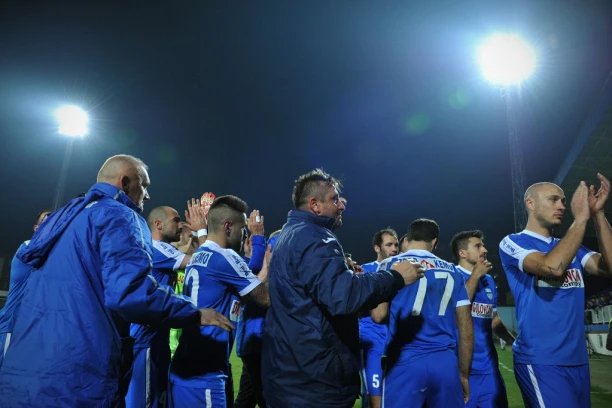 SUPERLIGA SRBIJE: Surduličani se PROŠETALI kroz Lučane - Zmajevi probili bedem u Milanovcu!