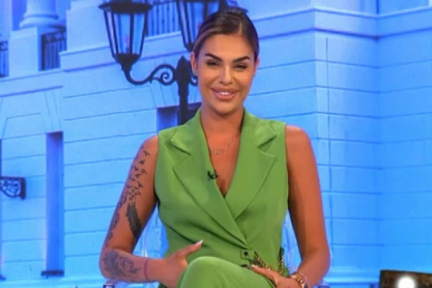 MINA VRBAŠKI IDE U PEVAČICE! Otkrila kakvu pesmu sprema, a onda oplela po Mići: NEKA VODI BRIGU O SVOM ŽIVOTU!