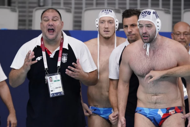 SAVIĆ OTKRIO ŠTA JE RAKAO FILIPOVIĆU PRE GOLA ŠPANCIMA: Bio je umoran, tražio je zamenu a onda samu mu kazao OVO!