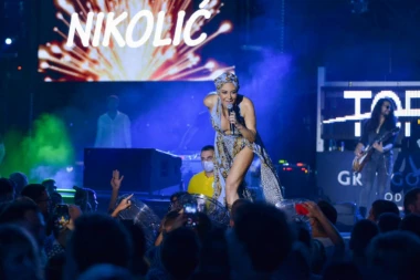 ANA NIKOLIĆ POSVETILA NASTUP ČLANU PORODICE: Potresna priča krije se iza koncerta U TOP HILU raznežila je mnoge!