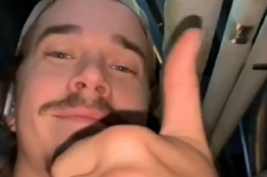 OVAJ MAJSTOR JE NA ISTU FORU ZAVEO ČAK 24 ŽENE, A DA PRSTOM MRDNUO NIJE!