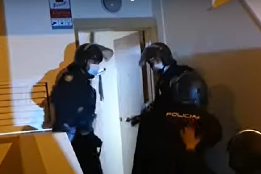 EVO KO JE UHAPŠENI PINK PANTER NA KANARIMA: Vujošević ima dva imena, a drogu je radio za ŠKALJARCE!