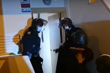 EVO KO JE UHAPŠENI PINK PANTER NA KANARIMA: Vujošević ima dva imena, a drogu je radio za ŠKALJARCE!