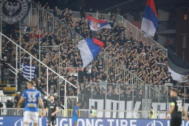 ZAŠTO SE TOLIKO ČEKALO SA PRAŽNJENJEM TRIBINA U NOVOM PAZARU:  Dokle više! Treba li neko da pogine?