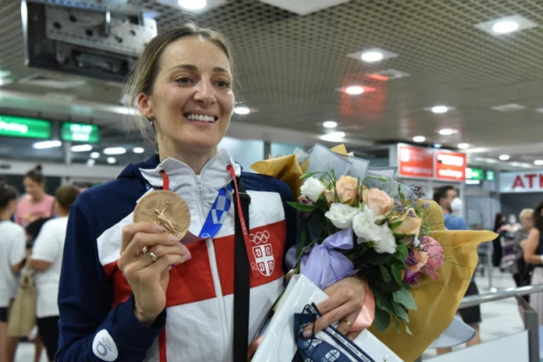 MAJA OGNJENOVIĆ U PARIZU 2024? Kapitenka Srbije EMOTIVNA posle osvajanja bronze na OI!