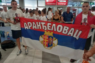 PODRHTAVA SURČIN: Srbija dočekala ŠAMPIONE - ZLATNA Jovana u CENTRU PAŽNJE! (VIDEO)