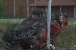 JEZIV SUDAR KOD ĐURĐEVA: Oba automobila smrskana završila u kanalu, vatrogasci sekli olupine da izvuku povređene