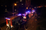 PRVA SLIKA POŽARA NA NOVOM BEOGRADU: Vatrogasci na terenu, kulja DIM (FOTO)