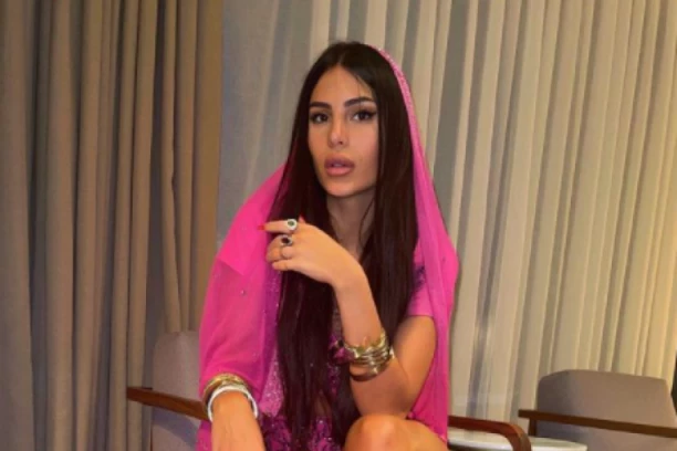 ANASTASIJA POKAZALA STAJLING ZBOG KOG SU SE SVI OKRETALI ZA NJOM U ŠPANIJI! Pevačica oduševila jednostavnošću i atraktivnošću!