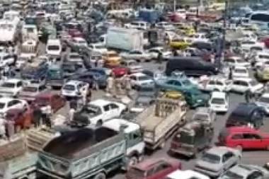 HAOS U KABULU, NAROD BEŽI U PANICI! Oglasile se UN: U Avganistanu će biti interno raseljeno 390.000 civila! (VIDEO)