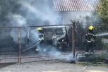 POŽAR NA DORĆOLU: Automobil potpuno izgoreo, uzrok nepoznat (FOTO)