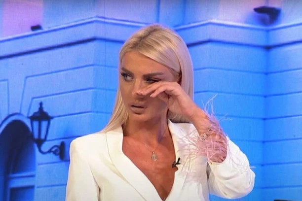 "MOLIM VAS, ništa me ne pitajte": Milica Kemez nakon tužnih vesti završila na INFUZIJI, teško podnela gubitak!