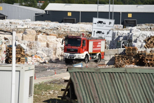 ŠTETA OD NEKOLIKO MILIONA DINARA! Mogući uzrok požara JE BIZARAN! (FOTO, VIDEO)