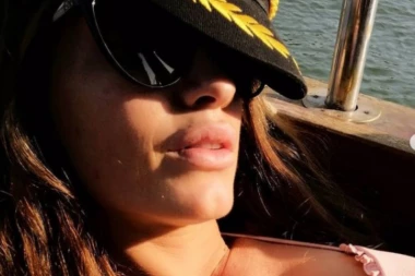 SKINULA SE ZVEZDA SERIJE "ISTINE I LAŽI"! Znate je kao ZAVODLJIVU PLAVUŠU, a sada izgleda kao BOMBA! (FOTO)