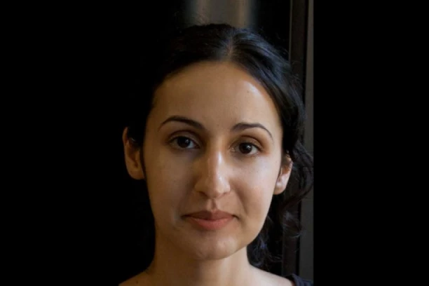 ĆERKA ODBEGLOG AVGANISTANSKOG PREDSEDNIKA ŽIVI U TEŠKOM LUKSUZU U NJUJORKU! Bavi se umetnošću i uživa u boemštini!